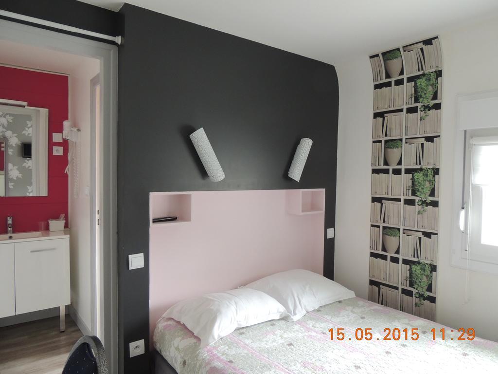 Au Bon Abri Hotell Berck Rum bild