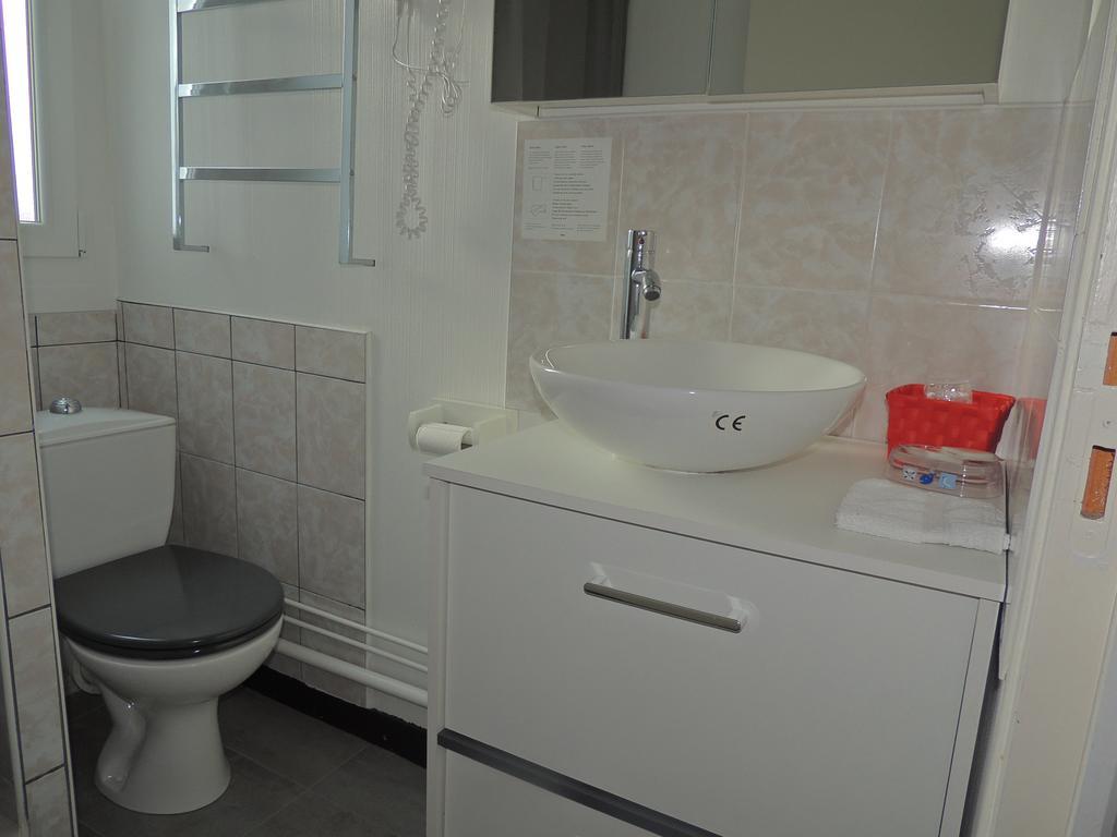Au Bon Abri Hotell Berck Exteriör bild
